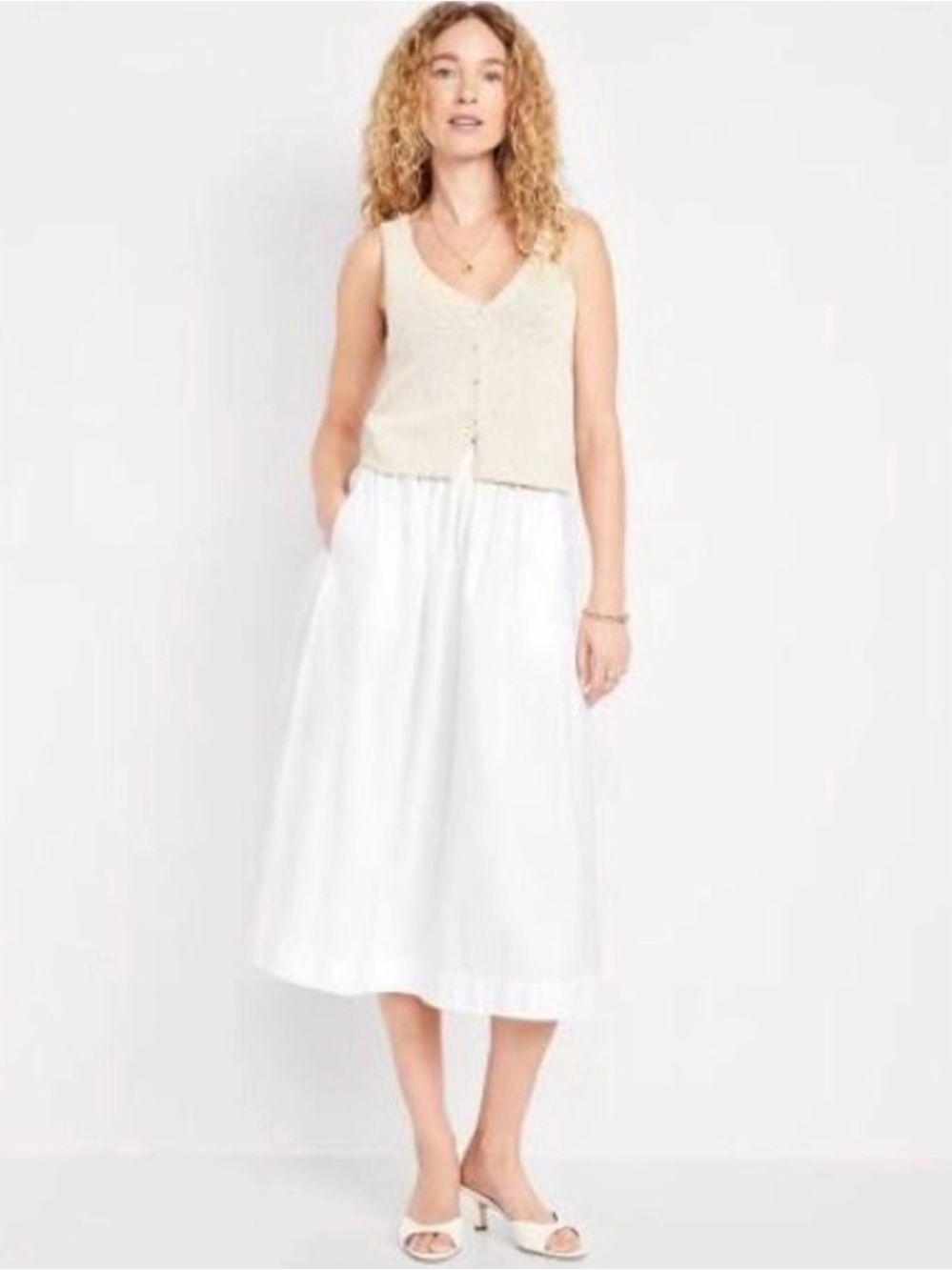 Old Navy white high waisted midi skirt size small - white lilies